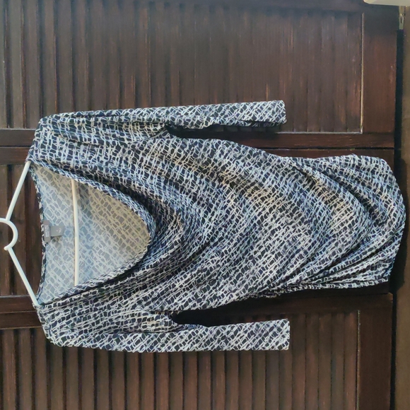 Kenneth Cole top - Picture 1 of 2